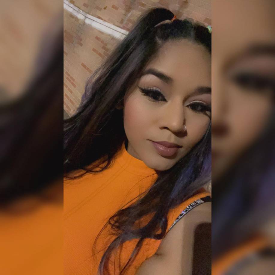 Est joven de 30 años laboró por varios años en una reconocida tienda de belleza y aseo en El Progreso, en donde es recordada por su jovialidad y carisma.