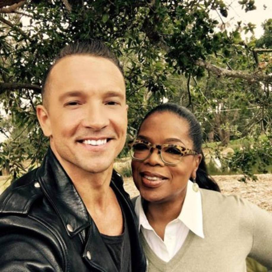 Carl Lentz durante una entrevista con la presentadora estadounidense Oprah Winfrey, una mujer que admira mucho.