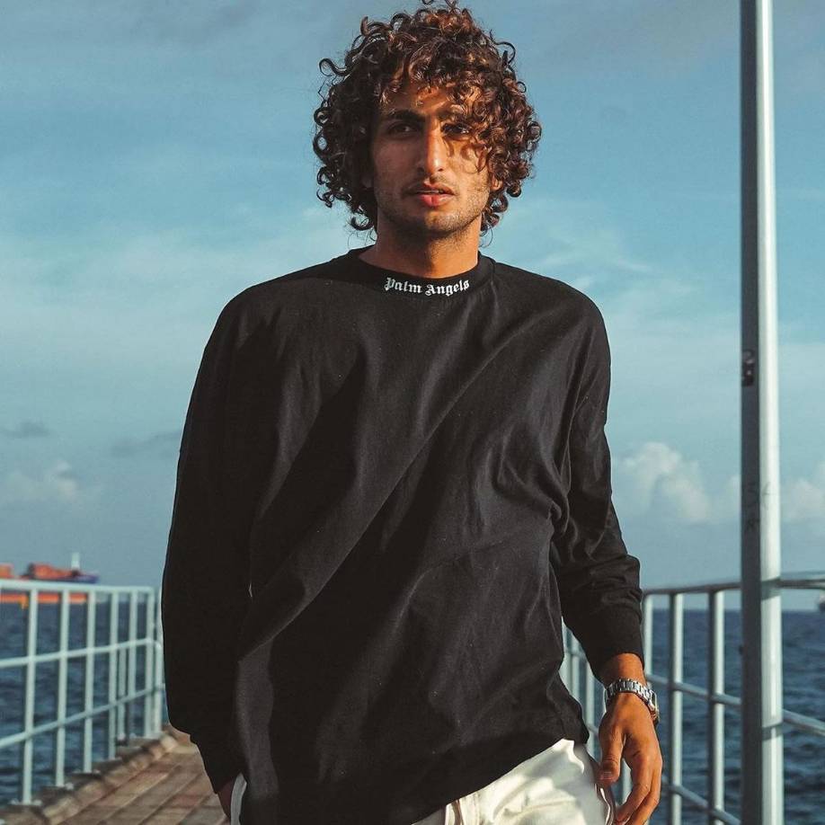 Pero 12 días más tarde, sin llegar a debutar con el Raja, rescindía su contrato, abonaba la cláusula de rescisión y comunicaba que dejaba la entidad por razones “psicológicas y personales”, según anunció el propio club.