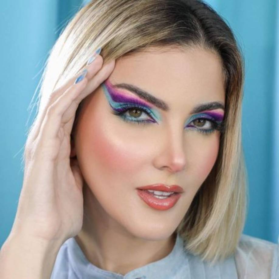 Para finalizar, la también modelo sostiene que la mujer debe cuidar la “intimidad y ternura del hogar”, esto porque “la mujer ha sido dotada de amabilidad, docilidad, benignidad combinada con creatividad, sabiduría e inteligencia. De esa manera solo ella puede dar ese toque de ternura y suavidad al hogar”.