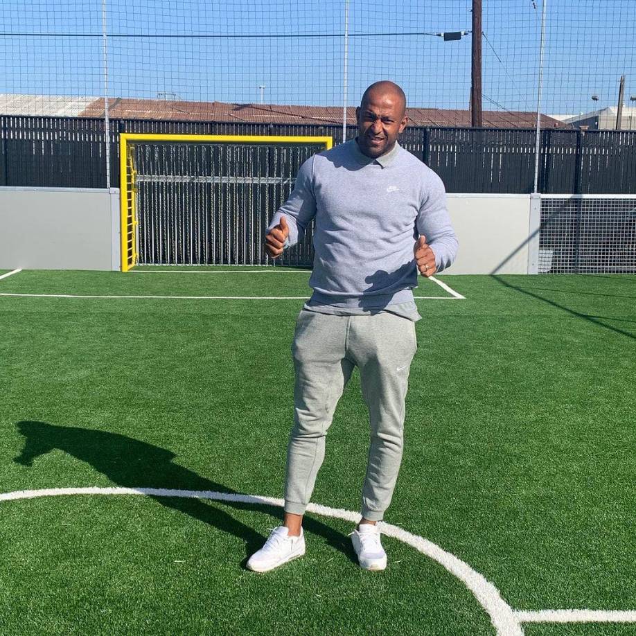 Víctor Bernárdez se retiró del fútbol profesional en el 2018 teniendo una carrera muy exitosa. Llegó a disputar los Mundiales del 2010 y 2014 con la selección de Honduras.