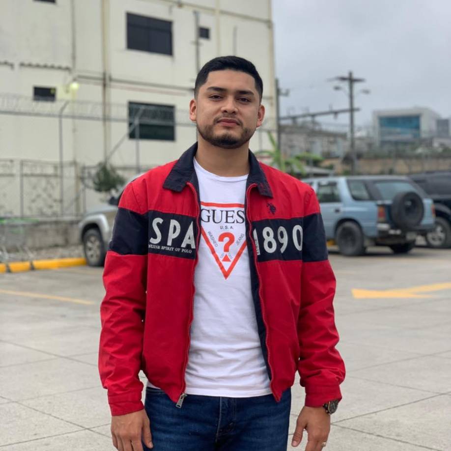 Su nombre era Robert Anael Dubón Mejía.