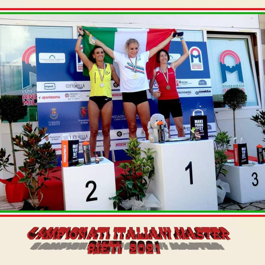 La velocista ya ha tenido éxito en los deportes. Anteriormente había sufrido una enfermedad ocular degenerativa, por lo que compitió en el atletismo en categoría paralímpica debido a problemas de visión.