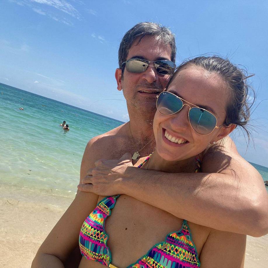 <b>Ambos se trasladaron a Colombia a pasar su luna de miel, donde se encontraban en la paradisíaca isla de Barú, en el Caribe.</b>