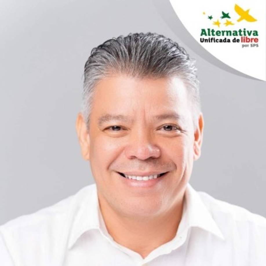 Omar Menjívar, de la Alternativa Unificada por Libre, en SPS, votará en una escuela de la colonia Colinas del Carmen. Es la primera ocasión que busca la candidatura a la alcaldía.