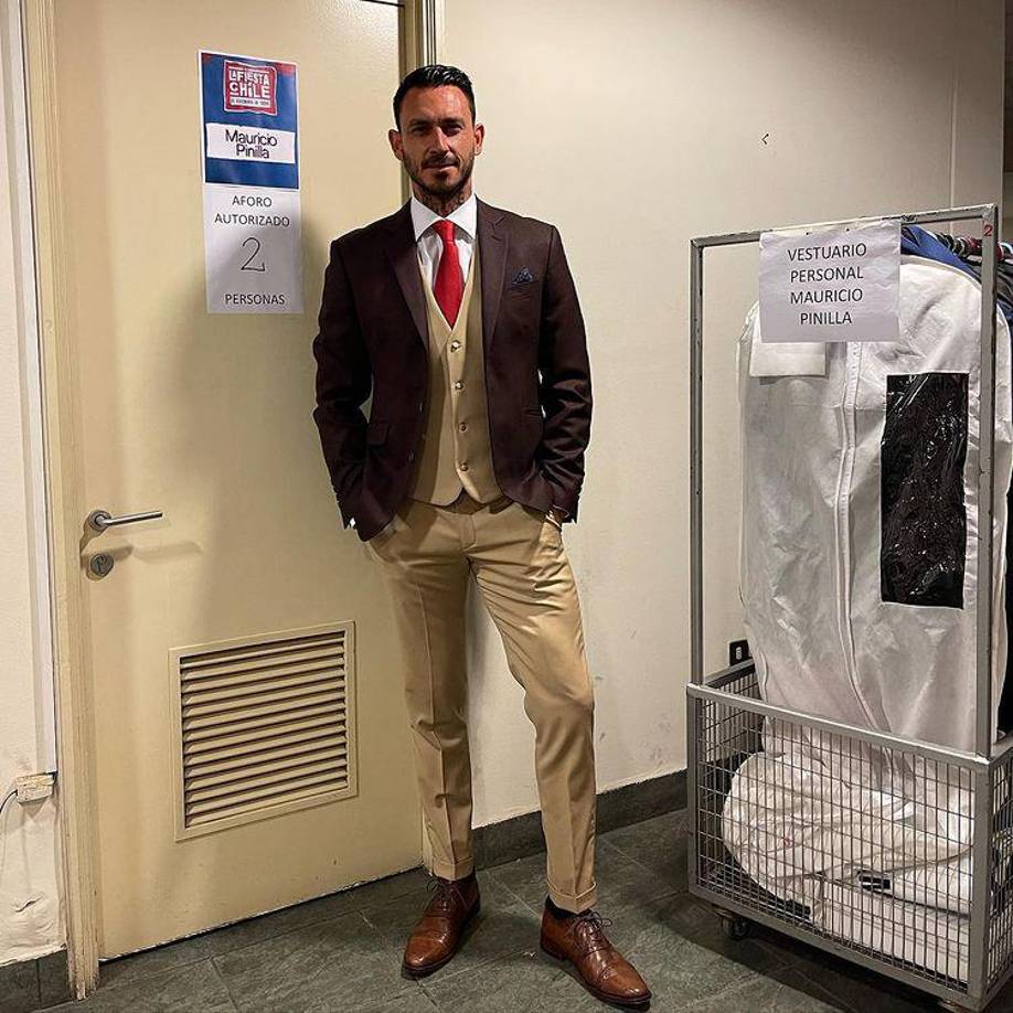 “¿Quién es Dibu Martínez? ¿Quién es para burlarse de Mbappé? Seguramente será un ícono mundial. De él, seguro se van a acordar que tapó un par de penales”, concluyó.