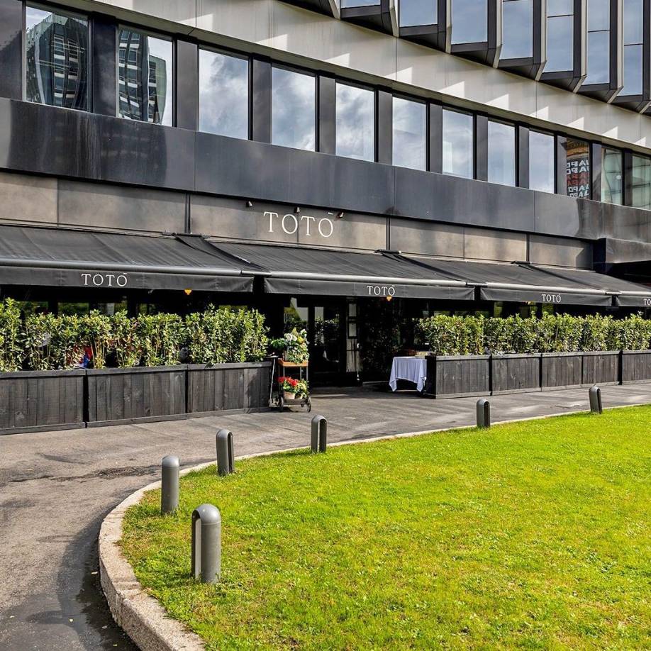 Totó está bajo el grupo MABEL Hospitality, propietario de TATEL en el que están como inversores el propio Cristiano Ronaldo, Rafa Nadal, Pau Gasol o Rudy Fernández y también destaca la figura de Iñigo Onieva como responsable de Ocio desde el 2022.