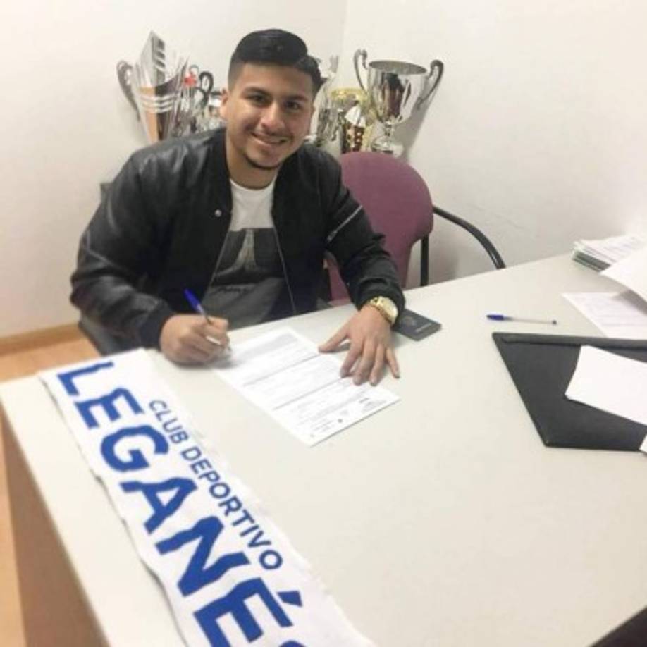 Jonathan Cisneros: El mediocampista de 20 años de edad para sorpresa de muchos fue fichado por el club Leganés de la primera división de España. Tuvo un paso fugaz por el Platense y Real Sociedad, luego estuvo en pruebas con el equipo Leganés, donde sus cualidades llenaron las expectativas del cuerpo técnico que determinó ficharlo.