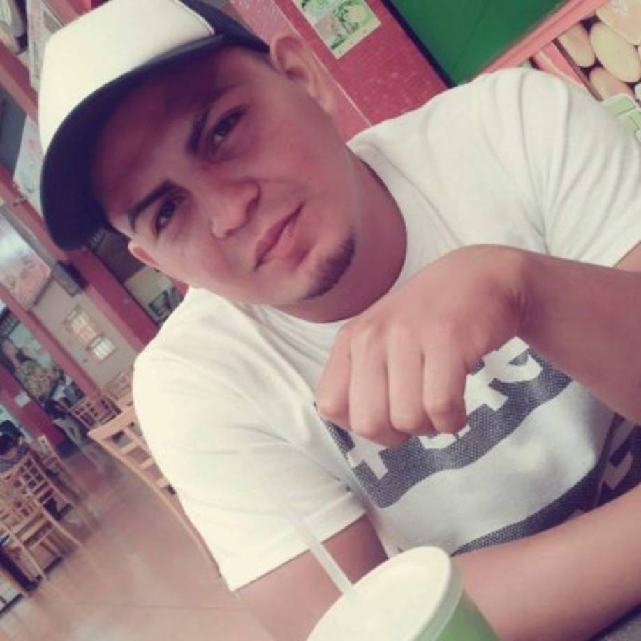 Gabriel Escobar Gámez también falleció esta mañana.