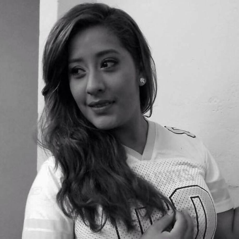 La doctora murió la noche del martes 16 de agosto en un centro asistencial privado en Siguatepeque, en donde permaneció interna, pues había resultado gravemente herida en el municipio de Taulabé a manos de una persona que aún es buscada por la Policía.