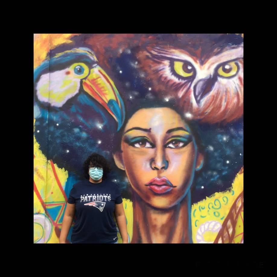 Las autoridades informaron que, según lo relatado por los familiares de la víctima, a ella anteriormente le habían robado el teléfono celular y los delincuentes le habían dejado un numero para que llamaran, por lo que la Policía maneja la hipótesis que el crimen podría ser un acto de represalia de los asaltantes.