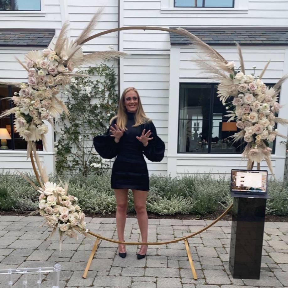 La estrella del pop dijo a los medios que su niño le ha pedido disfrazarse de Anna de Frozen y ella se lo ha permitido sin problema alguno. Asimismo, sostiene que lo apoyará en lo que quiera ser.