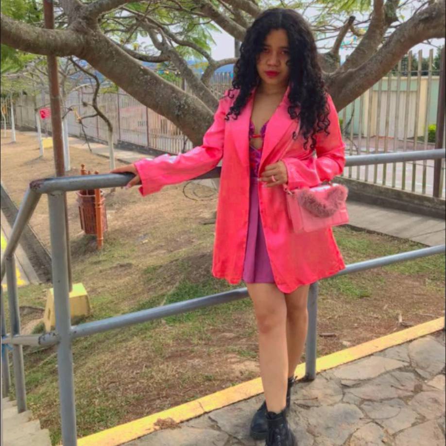 La versión de los testigos indica que la Ricxi Márquez le pidió “jalón” al conductor de un pick up que ya transportaba a alguien más. 