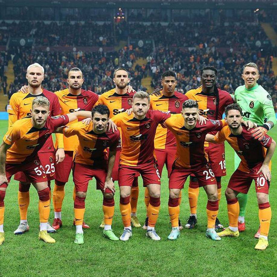 El uruguayo Fernando Muslera, guardameta del Galatasaray fue víctima de una estafa millonaria por uno de los bancos más importantes del país.