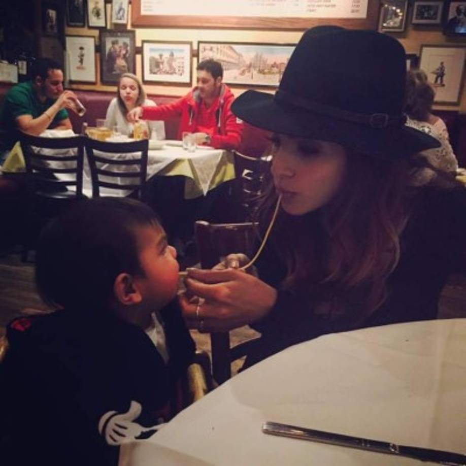 Después de ganar Nuestra Belleza Latina en 2007, fui directo a la televisión y tomó clases de locución, de actuación.