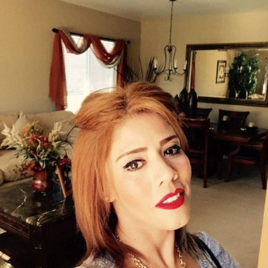 De igual manera cuando se le cuestionó el porque el Cartel de Sinaloa defendió a Ovidio cuando fue capturado a lo que respondió: 'Porque quieren mucho a mi hermano, porque la gente ya está enfadada, quieren mucho a mi papá, quieren mucho a mis hermanos, porque no son malos muchachos, son buenos muchachos, porque no sé si te has fijado, pero cuando Culiacán se inunda o las rancherías están inundadas ellos son los que van y aportan, tengo entendido que colchones con ropa, con cosas y siempre han ayudado, así que pues malos no son', aseguró.