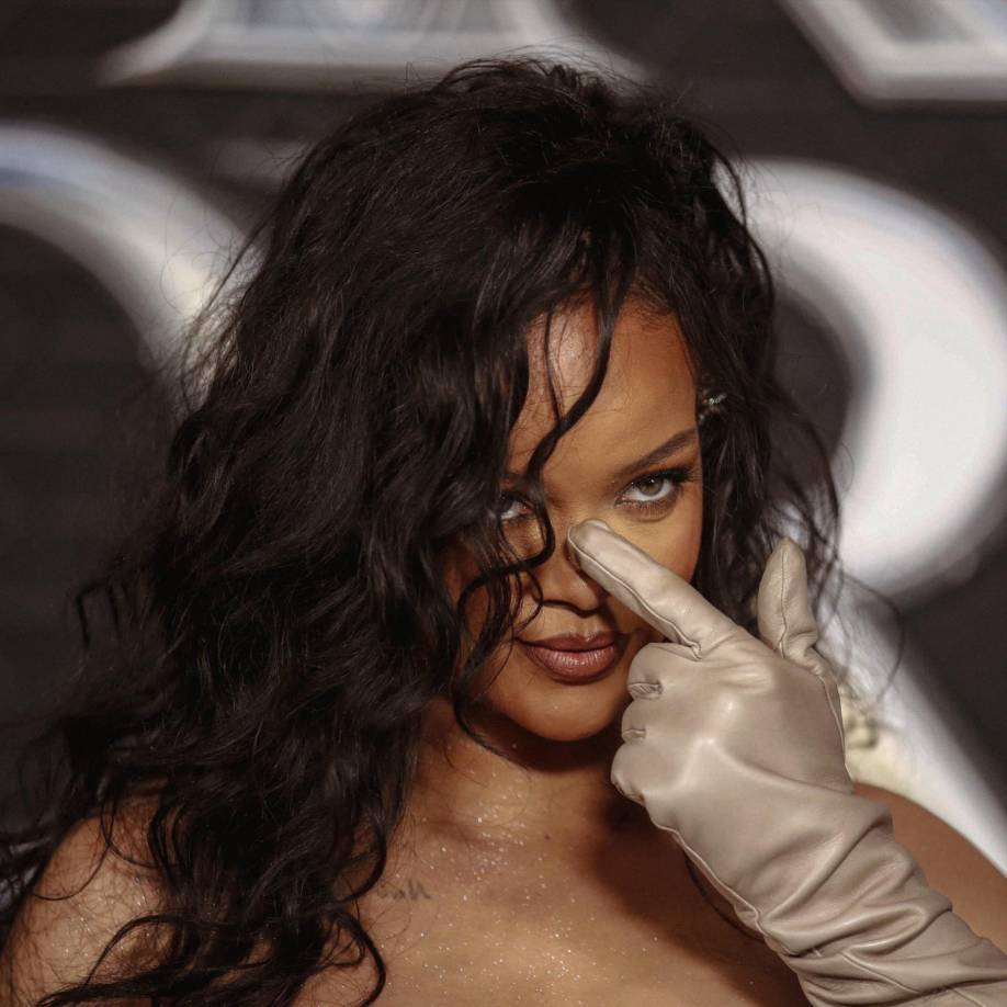 Lo que la mayor parte de la prensa estadounidense ha entendido como una confirmación de los rumores que desde hace una semana circulan por internet sobre la vuelta a la música de la diva de Barbados.