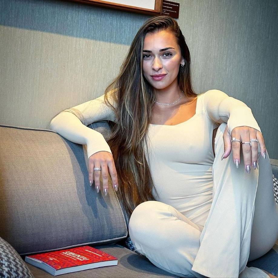 Tainá Castro cuenta en Instagram con más de 200.000 seguidores, a quienes muestra su día a día, su vida junto a sus dos hijos, y sus entrenamientos diarios.