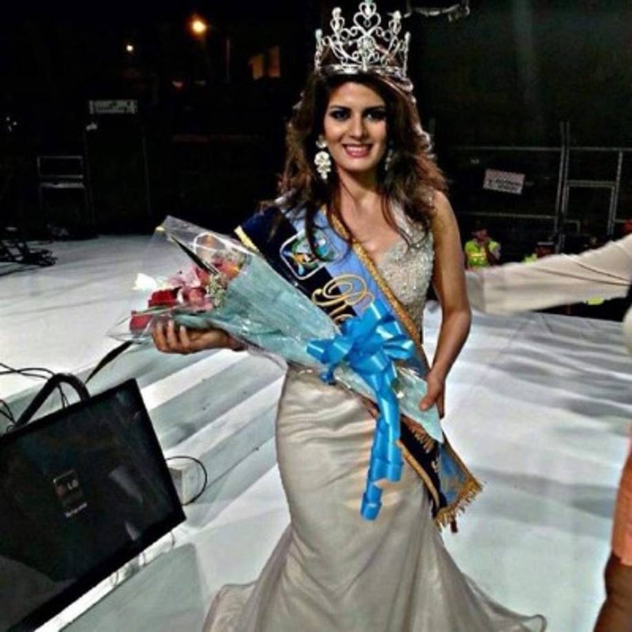Catherine Cando era una reina de belleza ecuatoriana, murió a los 19 años por una serie de complicaciones durante una intervención de cirugía estética.