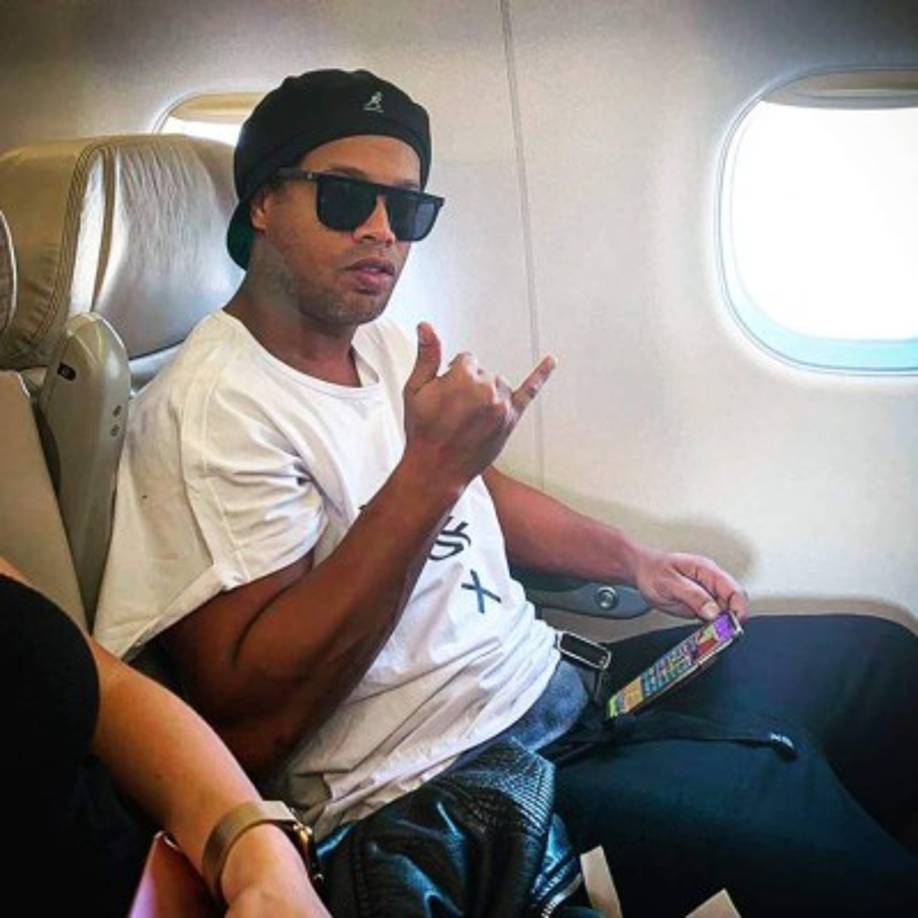 Según el diario Extra, que cita a amigos cercanos al exfutbolista, su círculo íntimo está muy preocupado por sus excesos en las últimas fechas. Foto Facebook.