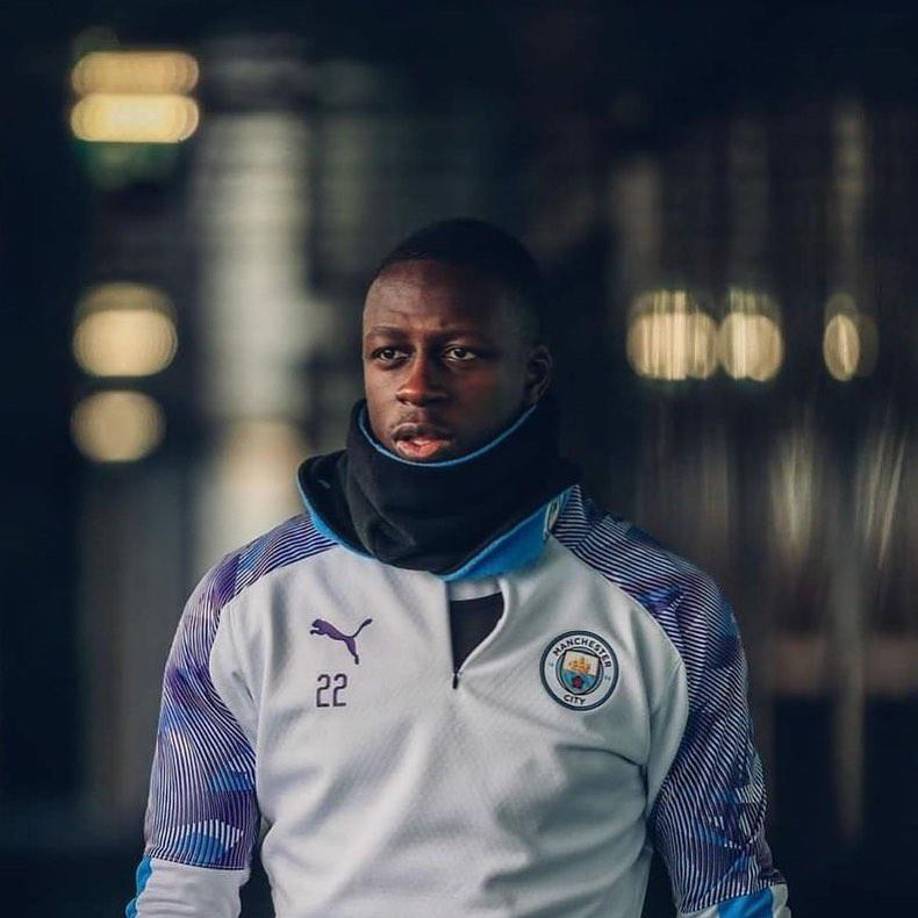 Después de ser liberado bajo investigación, antes de ser acusado por una mujer diferente de agresión sexual, otras tres mujeres le acusaron de violación, incluida una de 17 años.