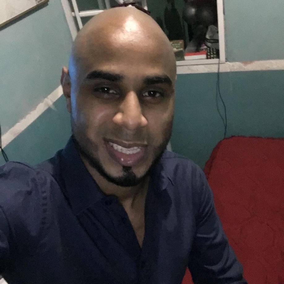 ¡Luto! Productor forcejeó con asaltante que quería su carro en Tegucigalpa