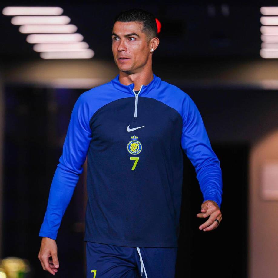 Guido Fienga, CEO de Al Nassr, anunció que Cristiano Ronaldo no tiene pensado abandonar el equipo la próxima temporada, tal y como adelantó Fabrizio Romano. “La sangre de Cristiano Ronaldo se puso amarilla. Por supuesto que seguirá en el Al Nassr la próxima temporada”, declaró.
