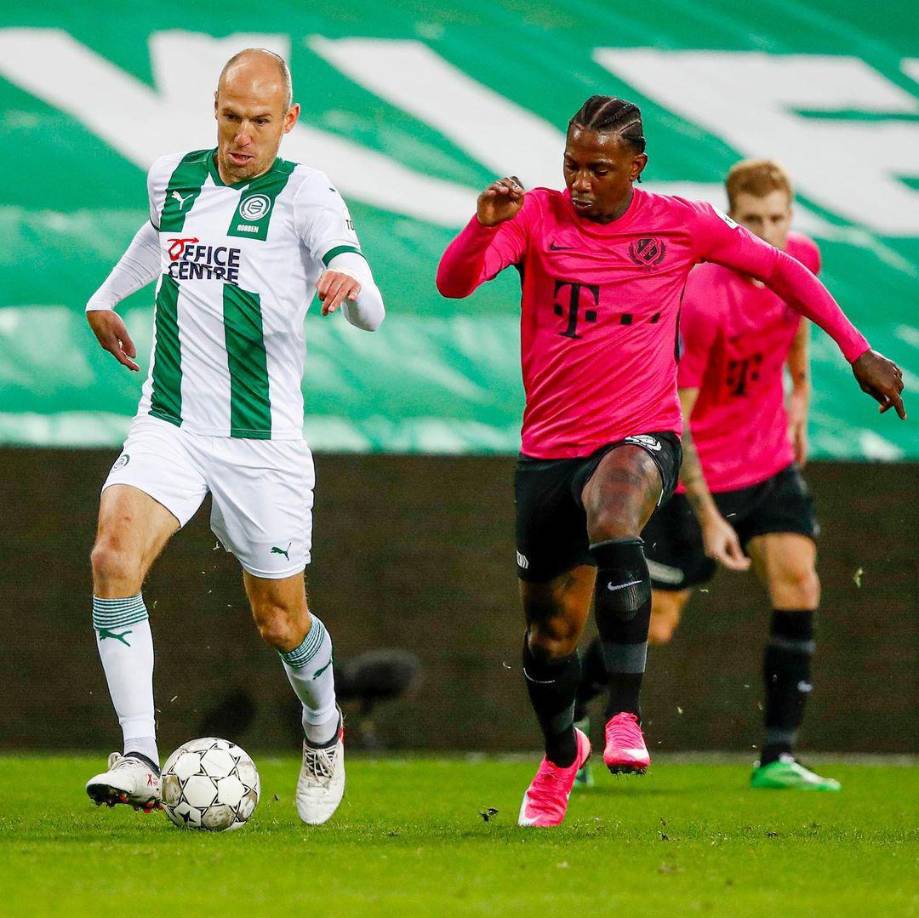 El exfutbolista a pesar de haberse disculpado por la polémica falta será recordado por quitarle el ‘sueño’ a México del quinto partido siempre será recordado con un ‘villano’ en tierras aztecas.