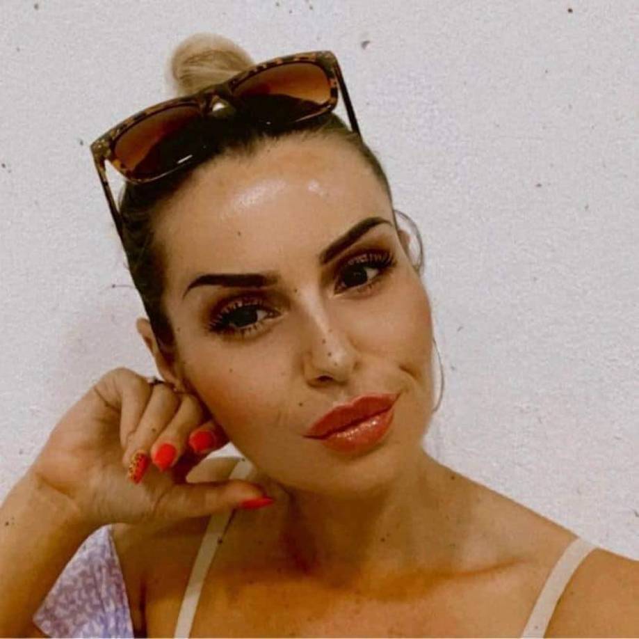 En otras imágenes, mientras se daba a la fuga, comentó los demás asesinatos que había cometido, antes de suicidarse tras verse acorralado por agentes de la Policía.