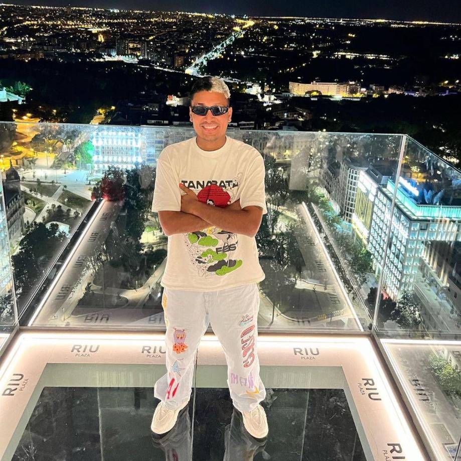 ”No quiero ver a nadie que me este comentando tiloso en mis lives, porque los voy a mandar a comer m......”, agregó Supremo.