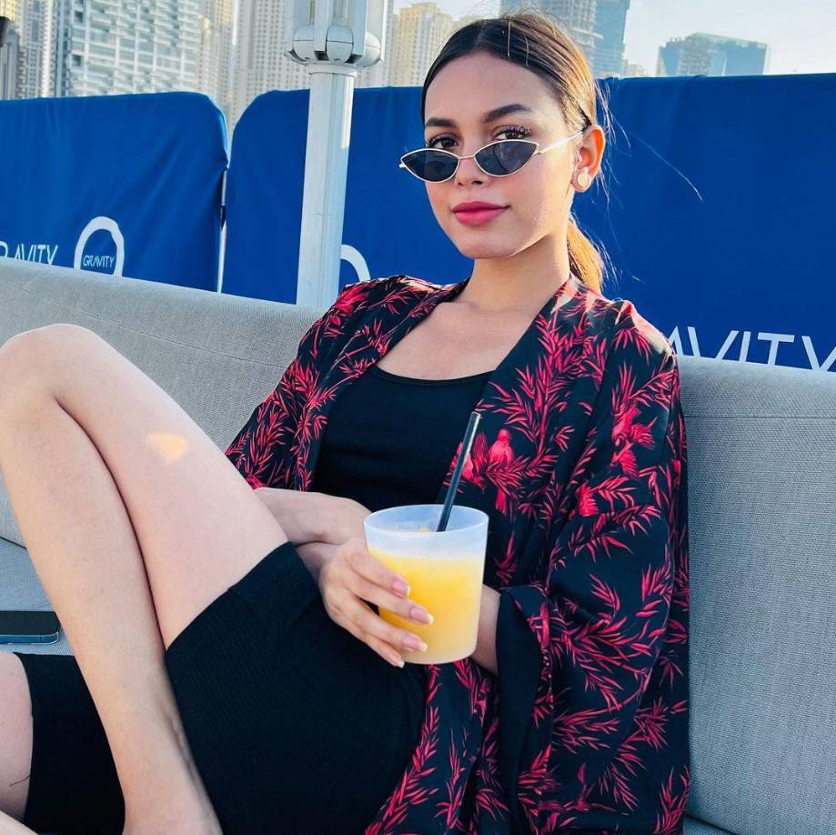 Este año se seleccionaron cinco finalistas de todo Pakistán. Junto a Robin, los concursantes eran Hira Inam, de 24 años, de Lahore, Jessica Wilson, de 28 años, de Rawalpindi, Malika Alvi, de 19 años, nacida en Estados Unidos, y Sabrina Wasim, de 26 años, de Punjab.