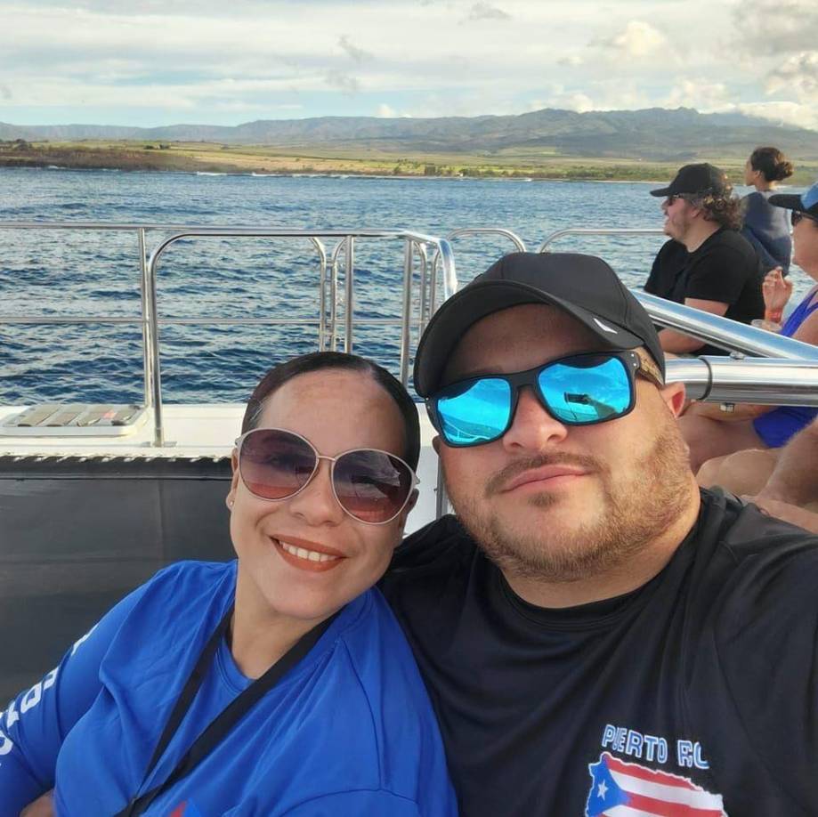 El joven hispano era un marinero alistado en la Marina de los Estados Unidos, al igual que su hijo Andre Coleman y su nieta Nikki Coleman, de 20 años, quien se alistó en 2021.