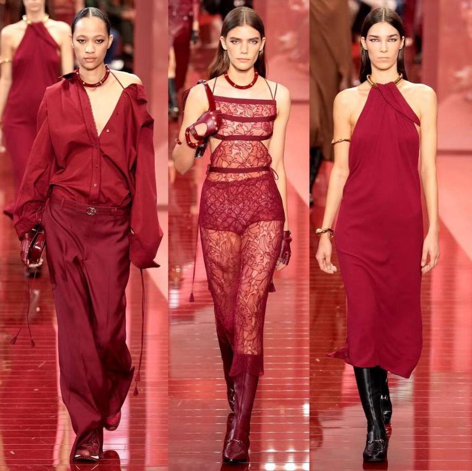 El borgoña es, sin duda, una de las apuestas de Gucci inusuales para la primavera-verano del 2025.