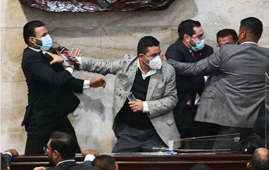 Nuevo cisma fracciona la bancada de Libre