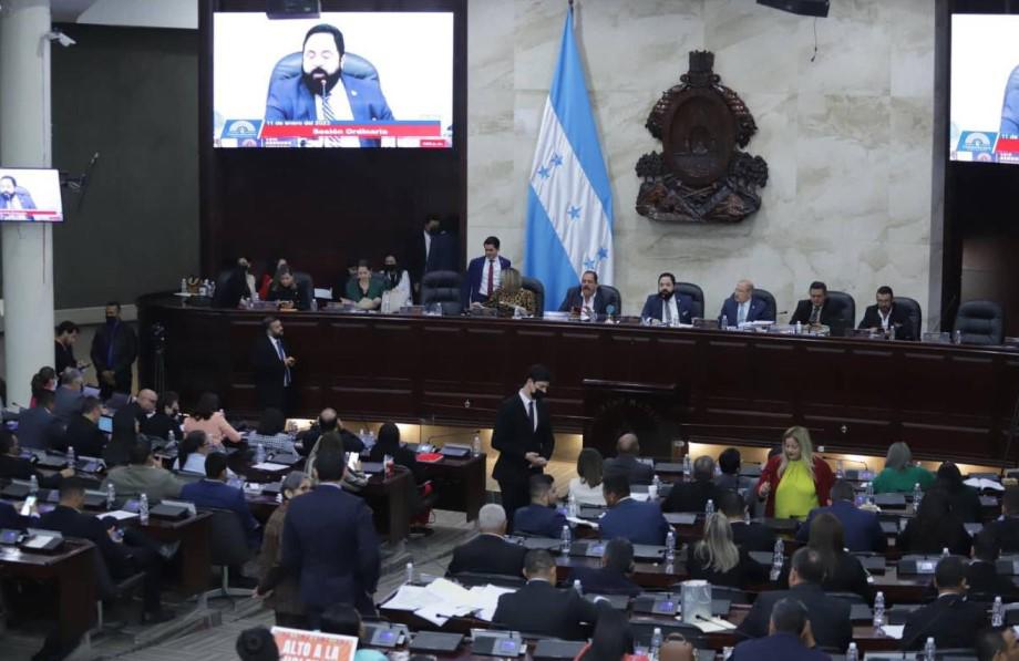 Comisión del Congreso Nacional para investigar el Ministerio Público violenta la Constitución