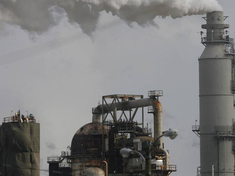 Foto de archivo de vista de una de las plantas de la British Petroleum (BP), en Texas (EEUU).EFE/AARON M. SPRECHER