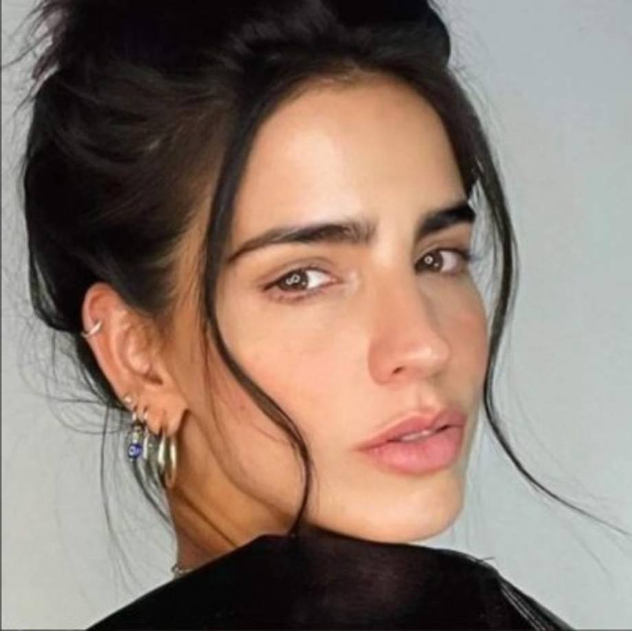 'Hoy, ese círculo de felicidad no existe, al contrario, las redes en general son una nueva plaza de linchamiento en donde todos opinamos, agredimos y quemamos vivos la salud mental de los demás', expresó.