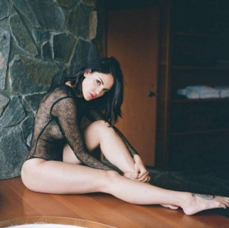 Eiza González ya había usado ciertos tonos de rubio en su cabello, sin embargo lo había hecho cuando usaba el cabello largo.