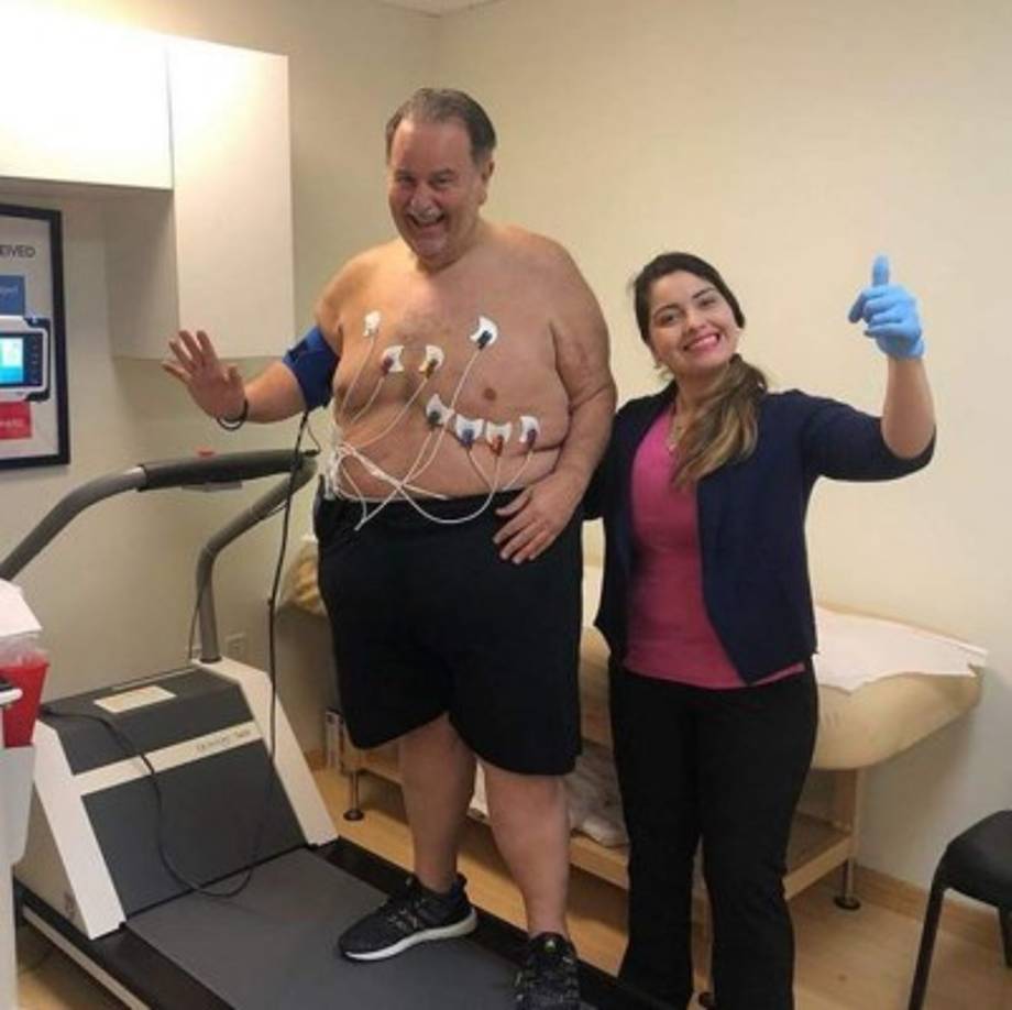 Raúl de Molina, famoso paparazzi de celebridades, ha recurrido a diferentes programas, estudios rigurosos y dietas con el propósito de bajar de peso. La lucha aún no la ha ganado.