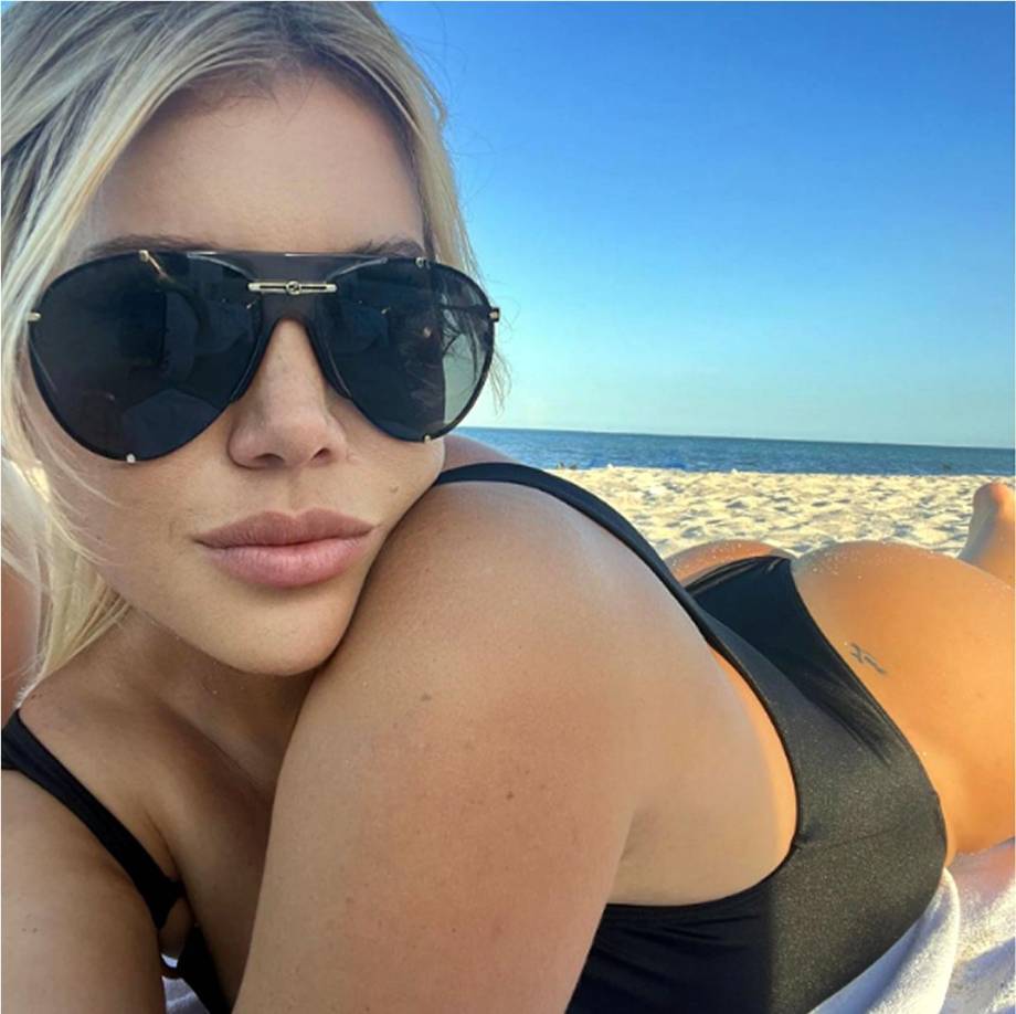 Horas más tardes, la mediática modelo confirmó las sospechas y anunció su divorcio del ex jugador del PSG e Inter de Milán.