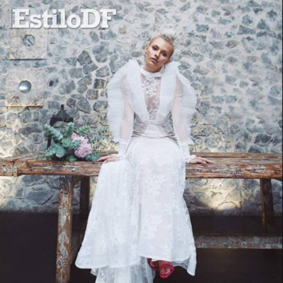 Aunque hasta ahora no han confirmado si pronto habrá un enlace matrimonial, en los últimos meses la pareja parece hacer más formal su relación. Hace poco se reveló que Irina ya convive con las hijas que Soto tuvo con Geraldine Bazán.