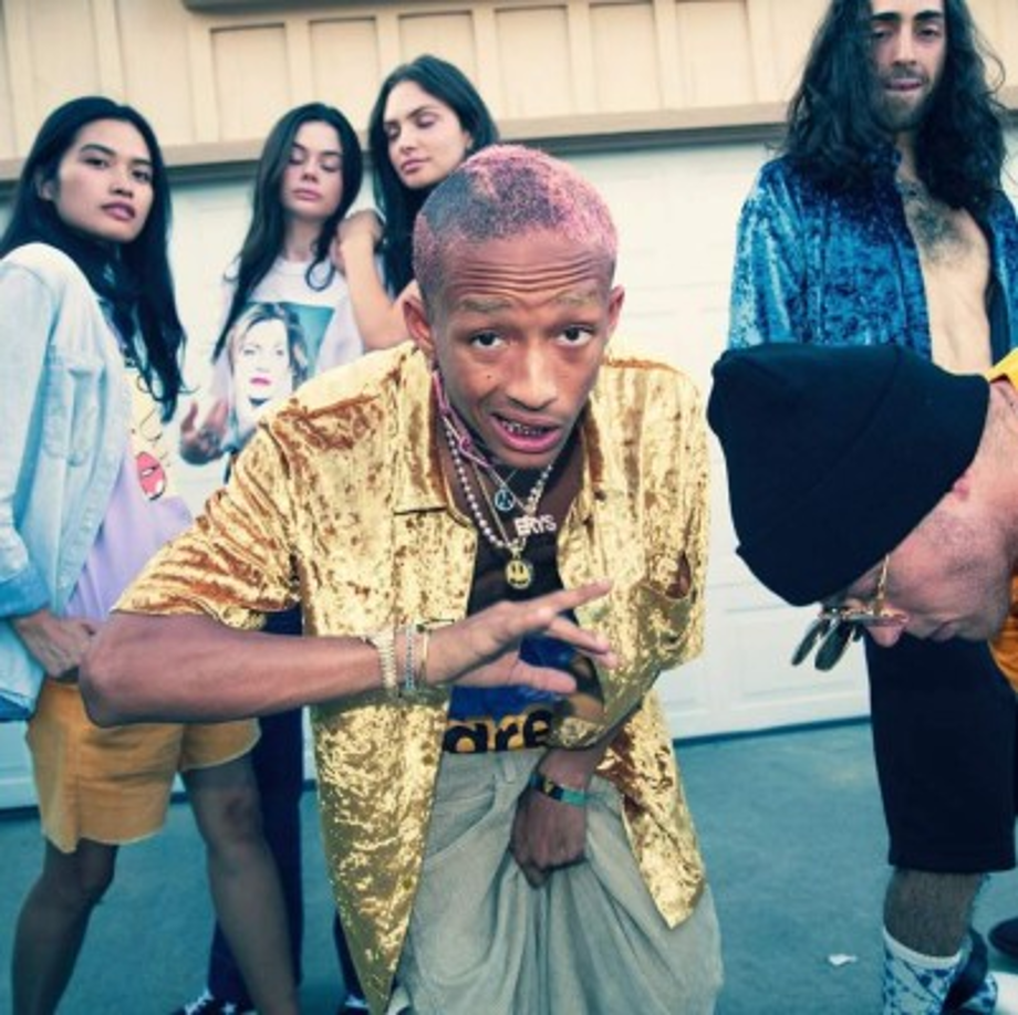 Muchos cibernautas han relacionado el aspecto físico deteriorado de Justin Bieber con el de su amigo Jaden Smith.