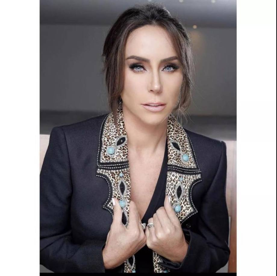 Este martes también saltó a los medios que por el mismo caso que involucra a Gómez Mont y a su esposo se estarían investigando a otras diez personas.