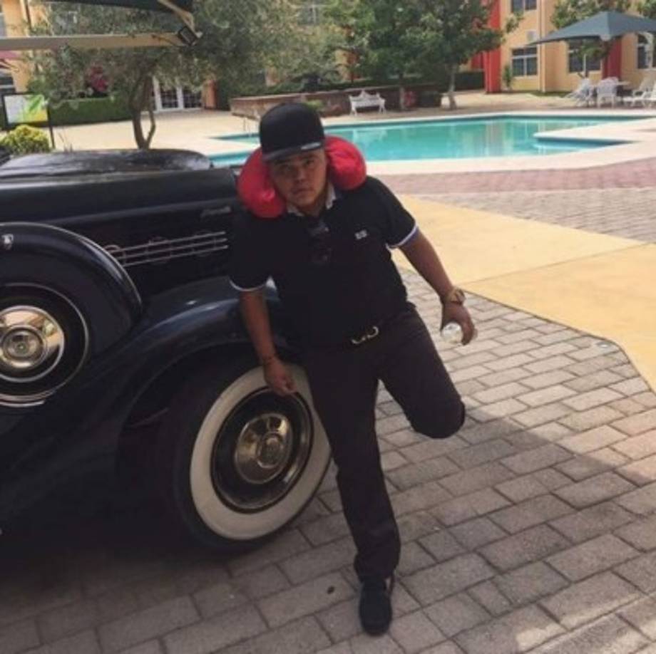 Rosales, originario de una empobrecida comunidad de Sinaloa, fue absorbido por la narcocultura del denominado Triángulo dorado, epicentro del narcotráfico en México.