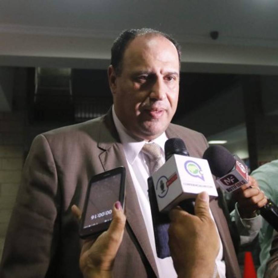 Marcos Rogelio Clara, defensor de Rosa de Lobo.