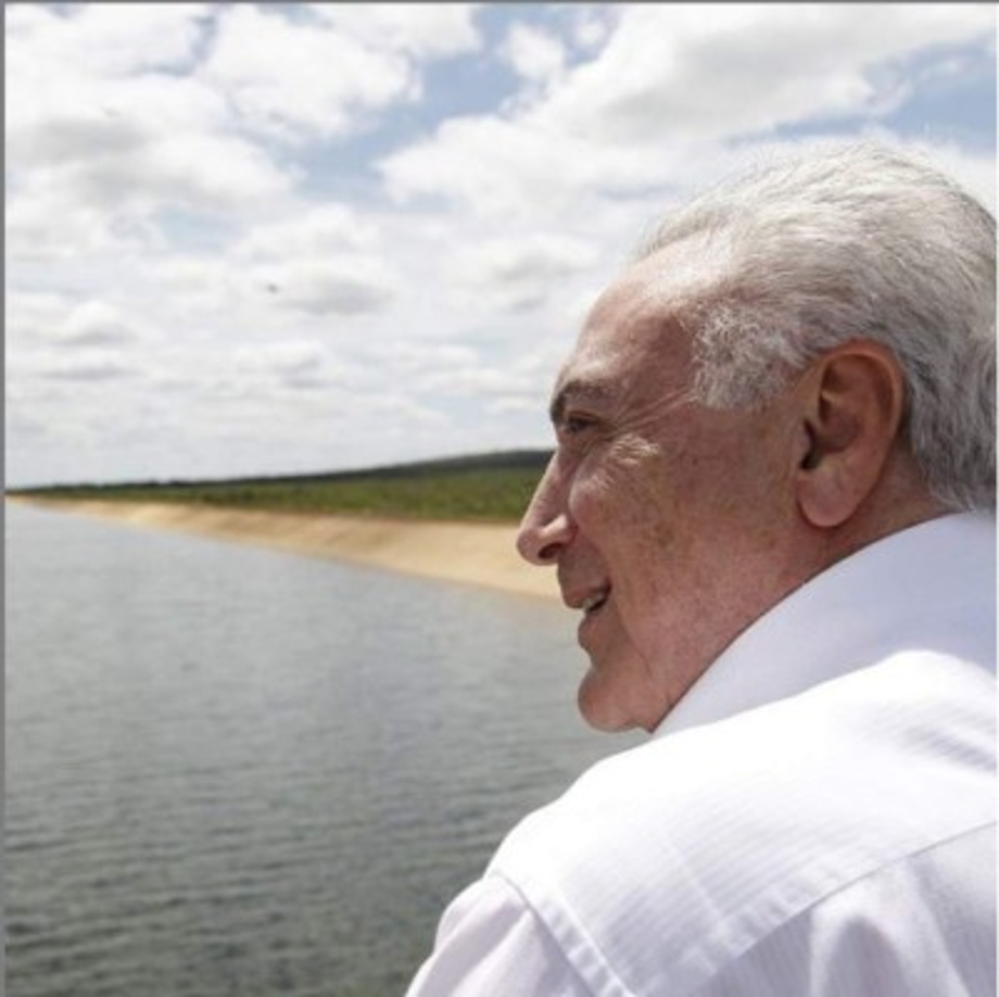 23 de septiembre de 1940: nace en Tietê (estado de Sao Paulo, sudeste). Comenzó su carrera como abogado y luego se convirtió en procurador del estado de Sao Paulo.