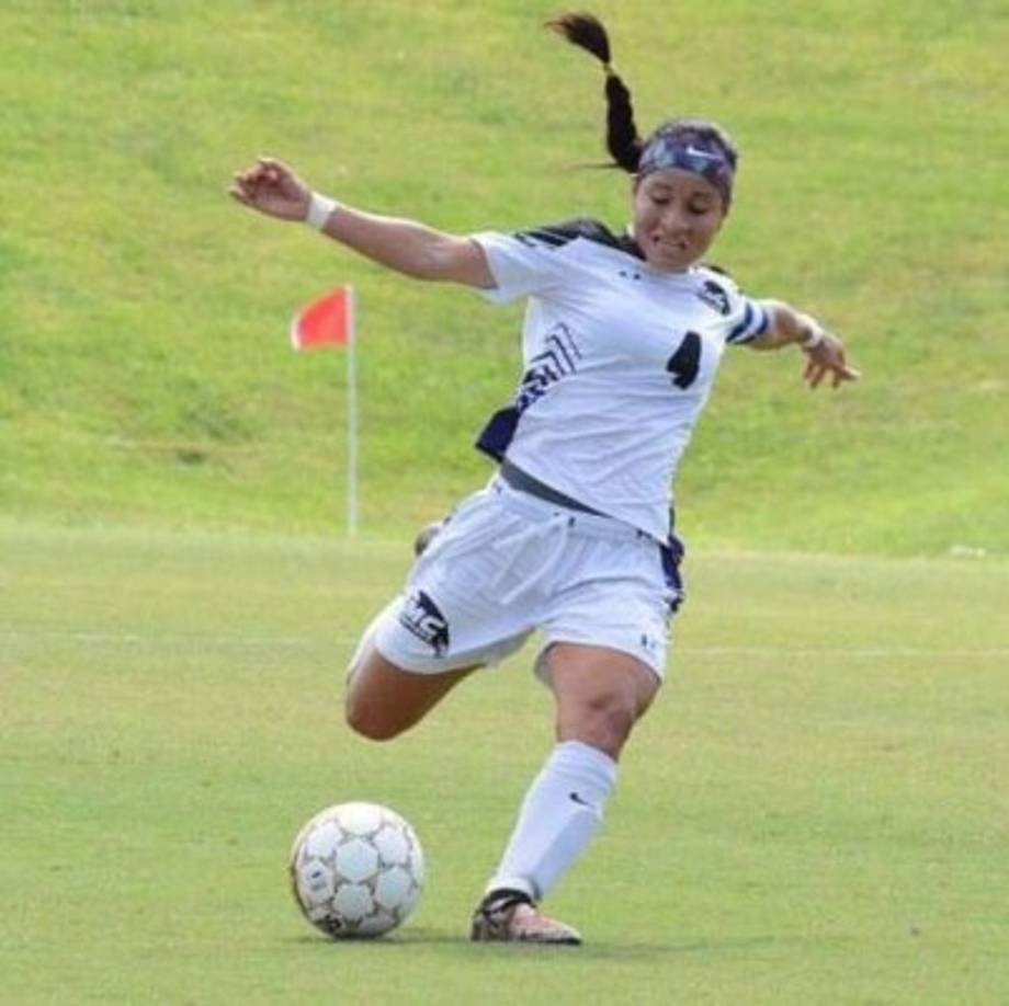 La guapa futbolista catracha vijará en mayo a Madrid, España, para probarse en el Rayo Vallecano y buscar un contrato como profesional.