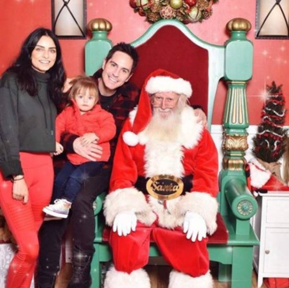 En redes sociales aparentaban que todo seguía de mil maravillas, en las fiestas de Navidad colgaron imágenes luciendo muy felices.