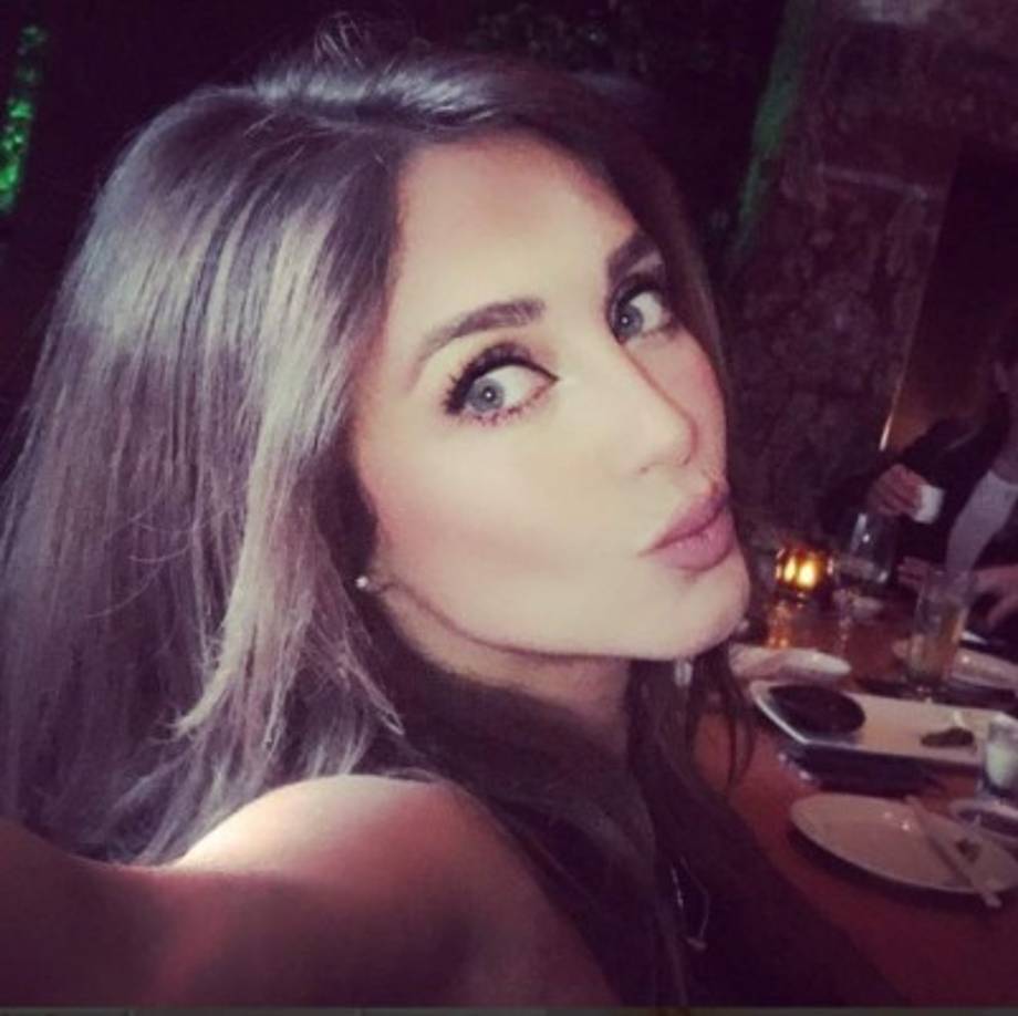 La cantante de 34 años heredó la belleza de su madre.