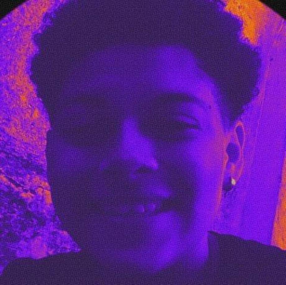 Medicina Forense llegó a hacer el levantamiento de cádaver, el cual quedó tirado en el estacionamiento del yónker.